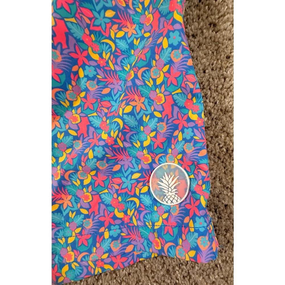 Chubbies "The Spades" 5.5 Blue Floral Mesh Lined Swim Trunks Mens Size M - Picture 9 of 13